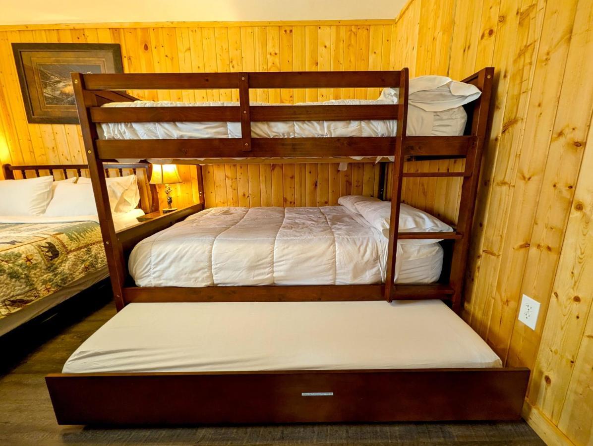 Yellowstone'S Treasure Cabins Gardiner Exterior foto