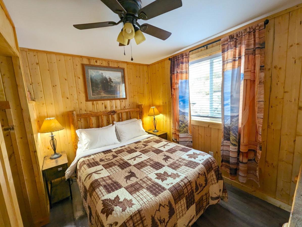 Yellowstone'S Treasure Cabins Gardiner Exterior foto
