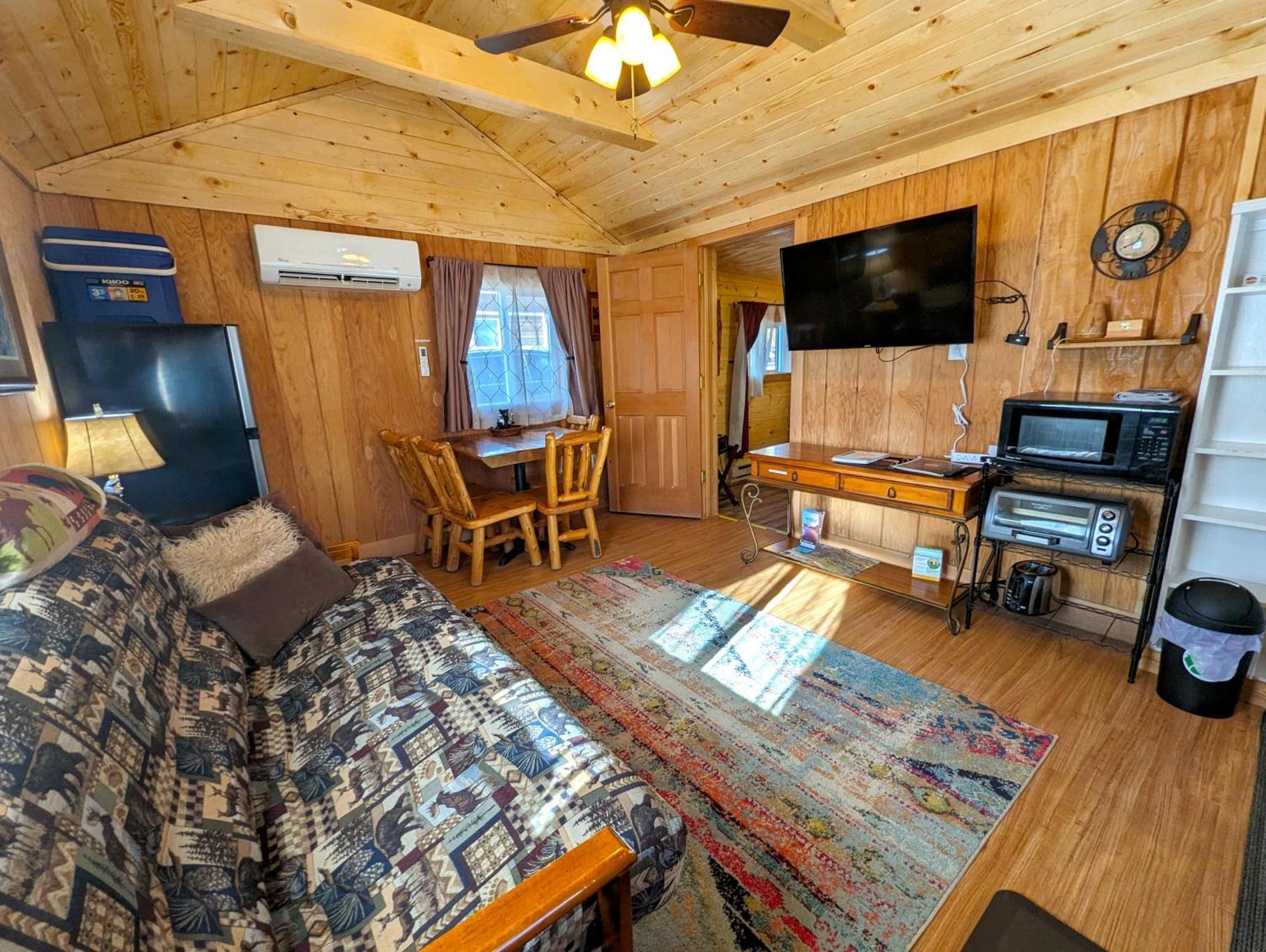 Yellowstone'S Treasure Cabins Gardiner Exterior foto